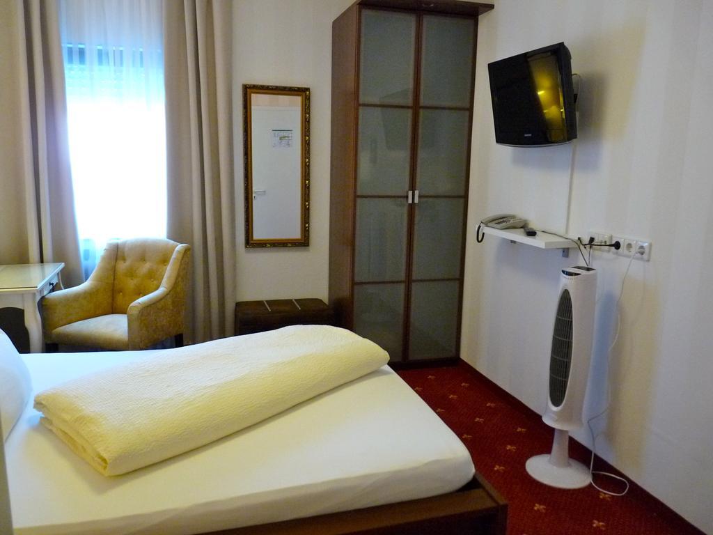 Hotel Geissler Stuttgart Bagian luar foto
