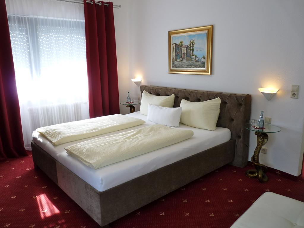 Hotel Geissler Stuttgart Ruang foto