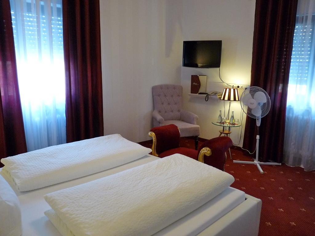 Hotel Geissler Stuttgart Bagian luar foto